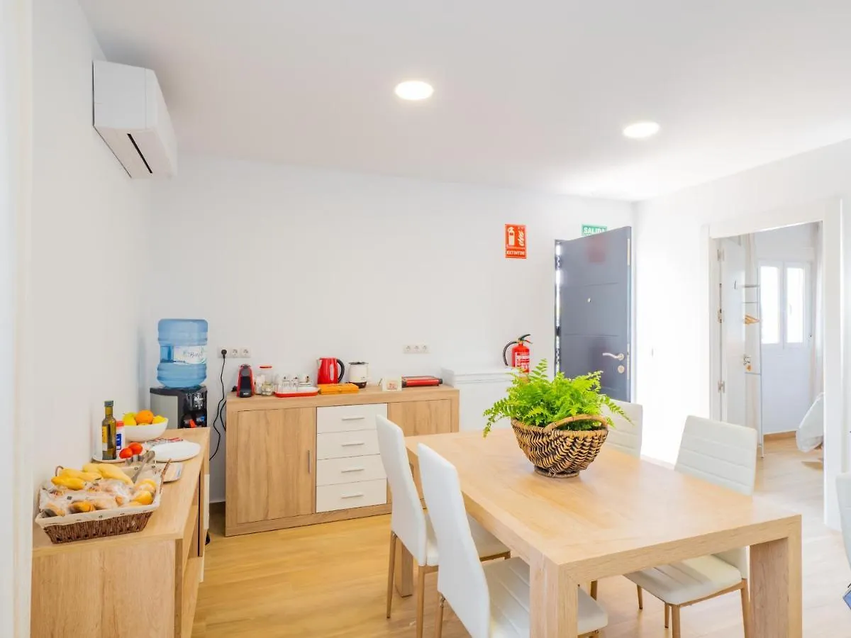 Cubo'S Hostal William'S Sunny 3 With Breakfast Torre de Benagalbon Guest house