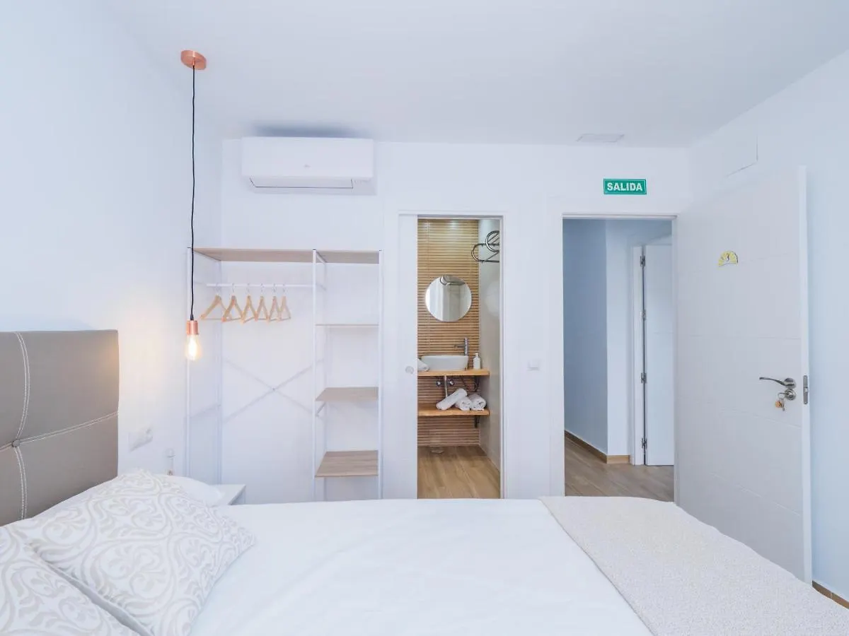 Guest house Cubo'S Hostal William'S Sunny 3 With Breakfast Torre de Benagalbon Spain